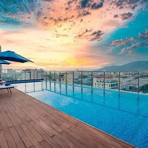 Cn Palace Boutique & Da Nang