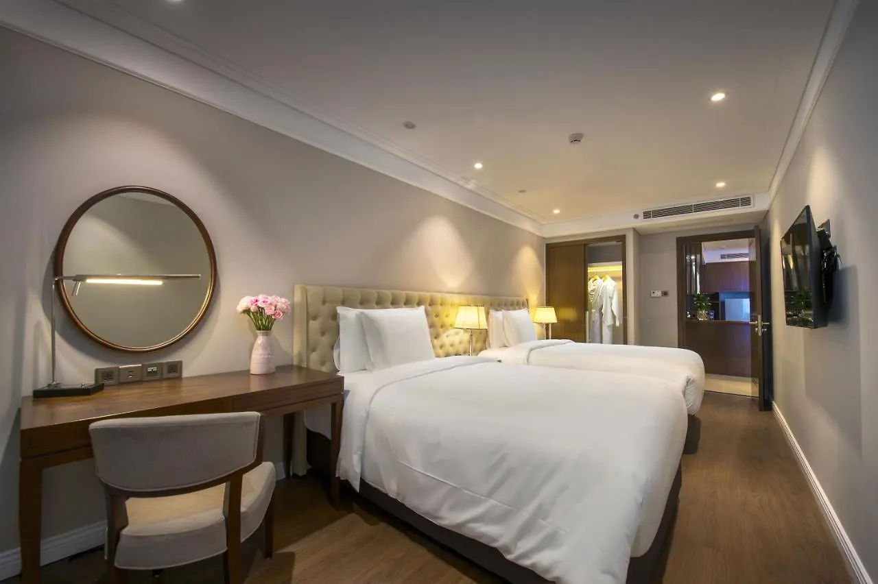 Luxury Apartment - Rooftop Swimming Pool - Beach Front - Hinata Apartment Da Nang 0*,  Vietnam
