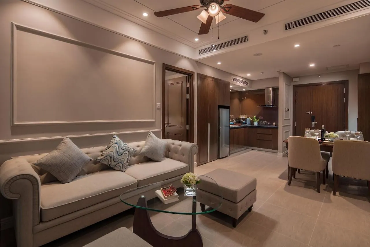 Luxury Apartment - Rooftop Swimming Pool - Beach Front - Hinata Apartment Da Nang