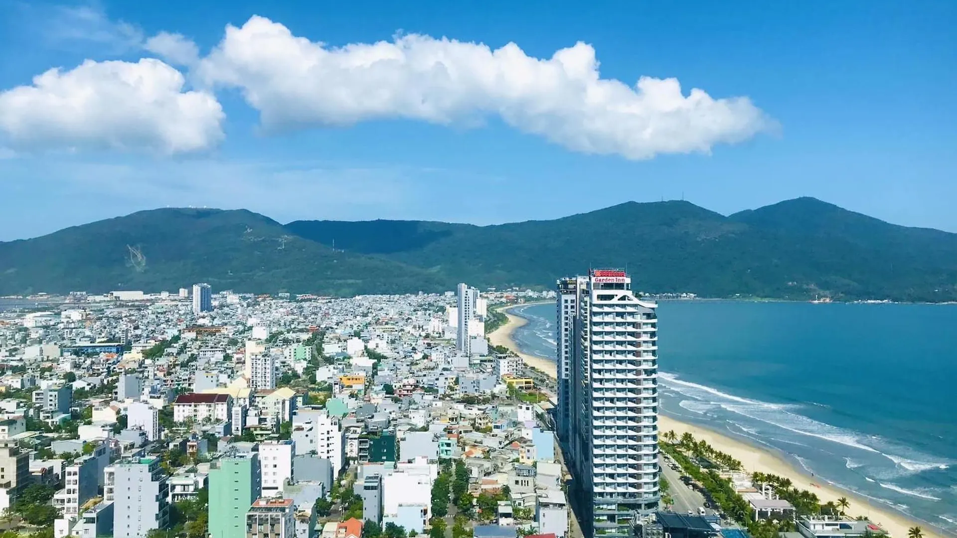 Luxury Apartment - Rooftop Swimming Pool - Beach Front - Hinata Apartment Da Nang 0*,  Vietnam